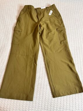 Old Navy Olive-Tone Cargo Pants